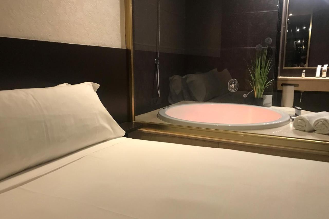 Gavà Hotel Punt 14 מראה חיצוני תמונה